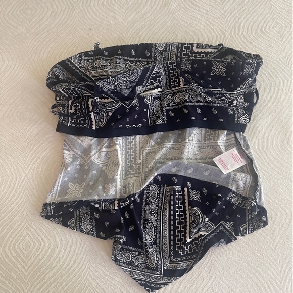 Boundaries Juniors Bandana Tube Top, Sizes Medium - Picture 5 of 10